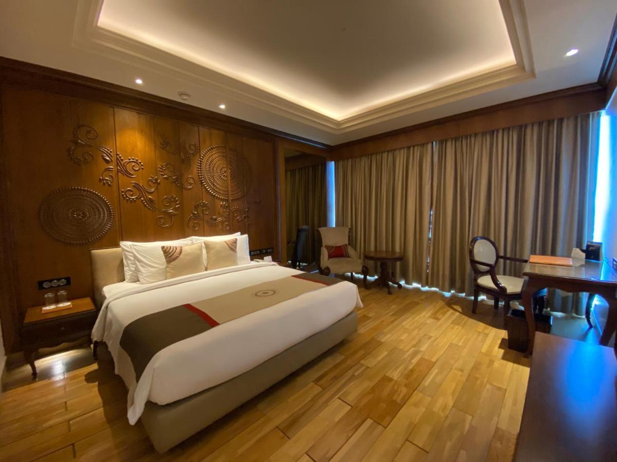 Seven Seas Hotel 5*