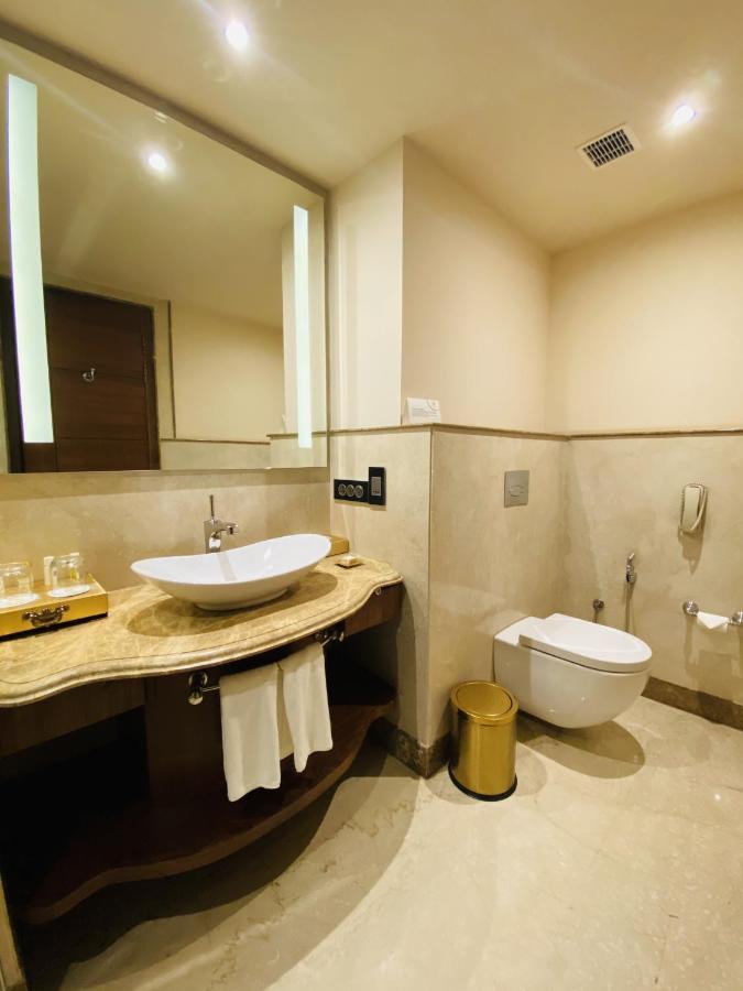 Hotel Seven Seas
